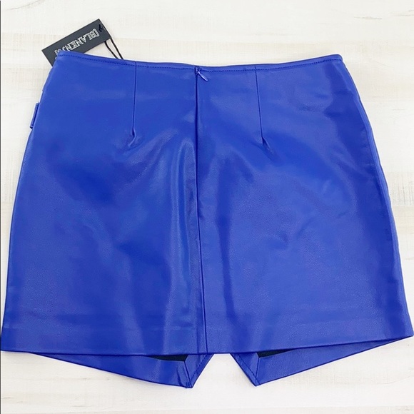 BLANKNYC Vegan Leather Snap Skirt in Blue My Mind - Picture 5 of 14